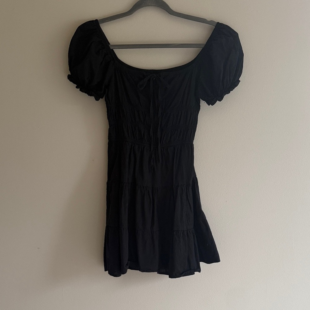 Elegant Black Puff Sleeve Dress